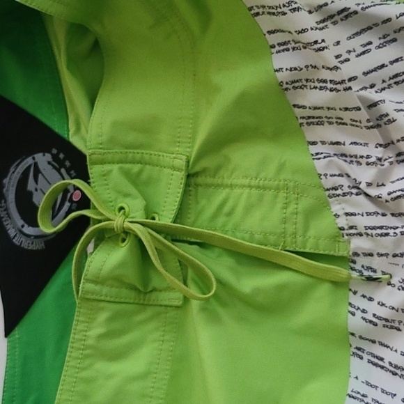 𝅺3/$20 Hyperlite WakeMFG Green/White Board Shorts - Picture 8 of 8